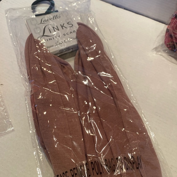 NWT Bundle of 3 Infinity Scarves - Picture 4 of 6